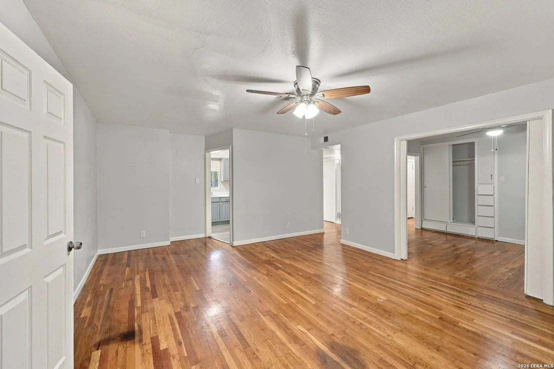 Photo of 358 TIMBERLANE DR