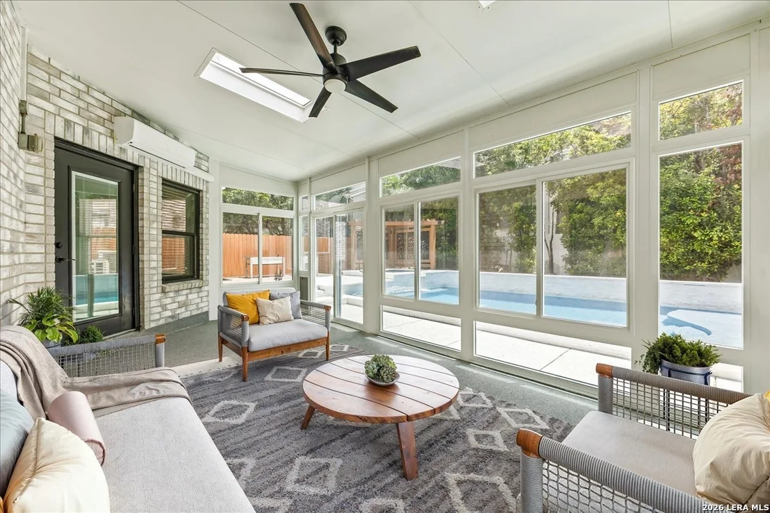Photo of 8502 Park Olympia