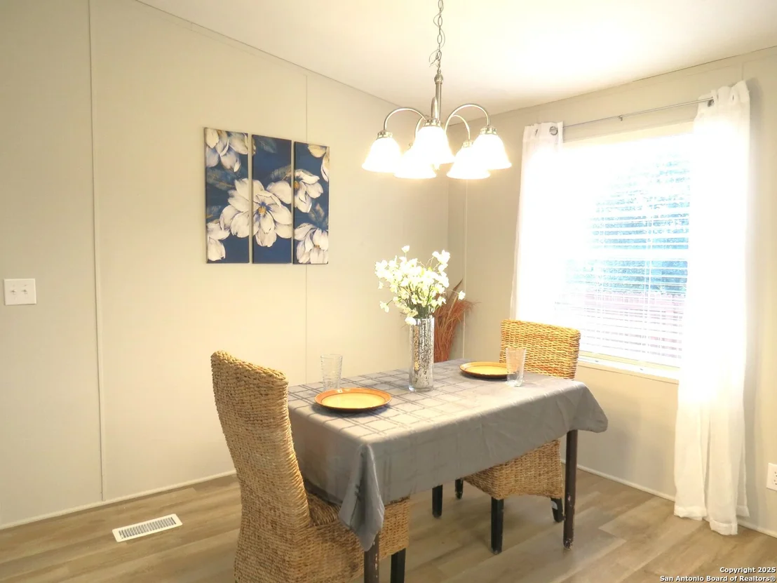 Photo of 417 Rosemary