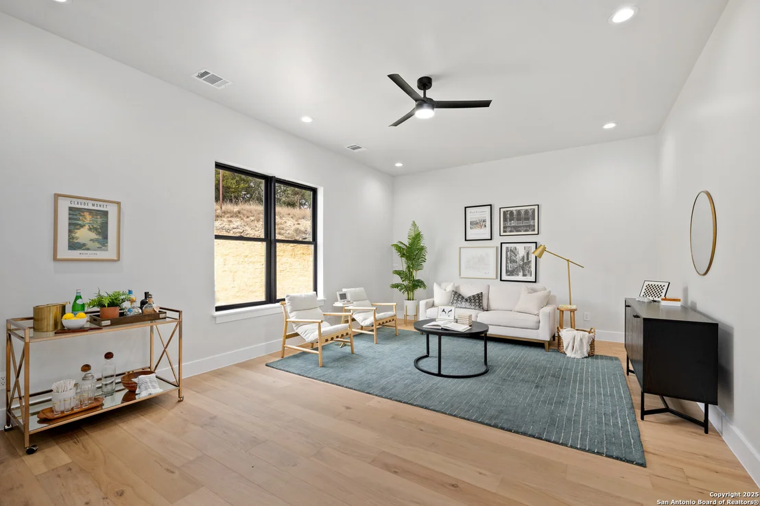 Photo of 9539 Lenox Hill