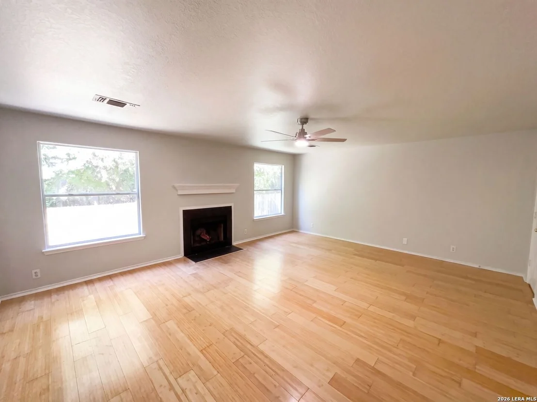 Photo of 10155 Cedarcliff