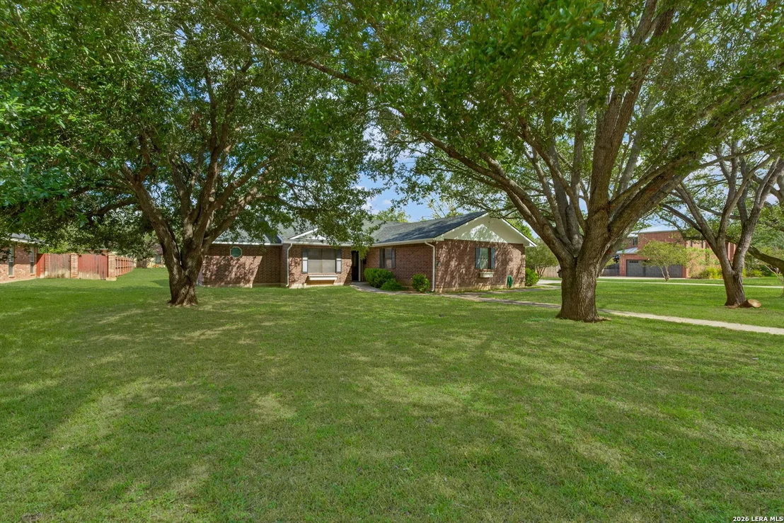 Photo of 1704 STRAIT LN