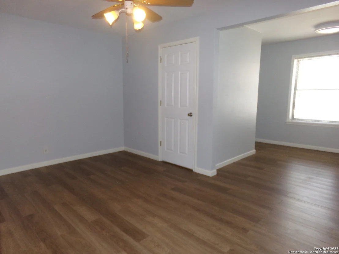 Photo of 735 ROCHAMBEAU