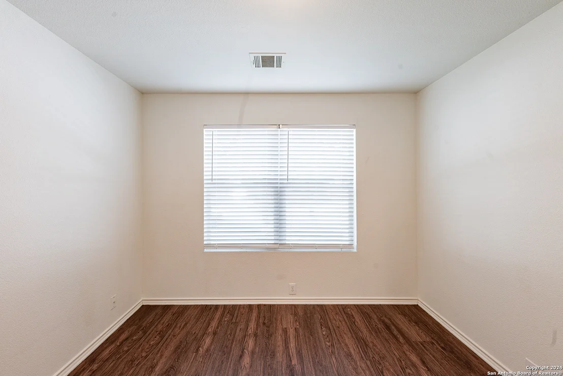 Photo of 5120 STORM KING