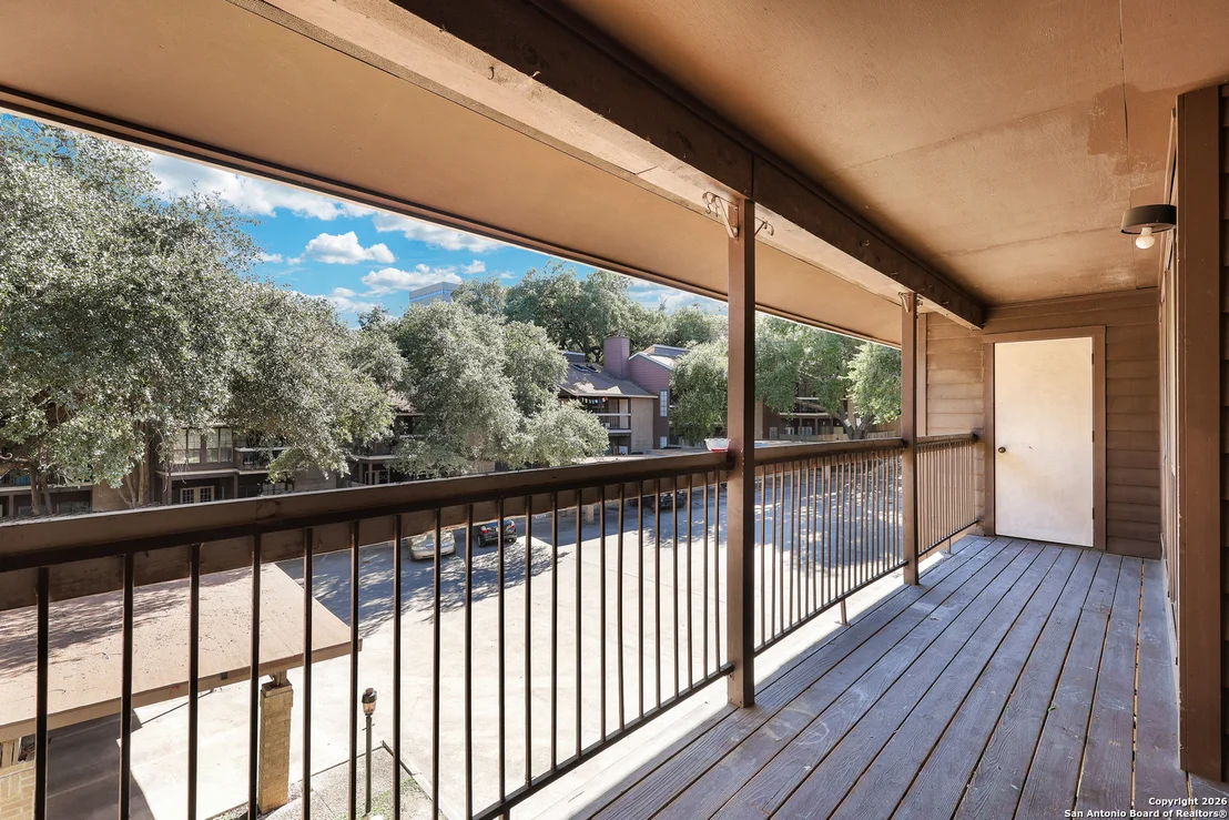 Photo of Unit 224 at 8633 Datapoint