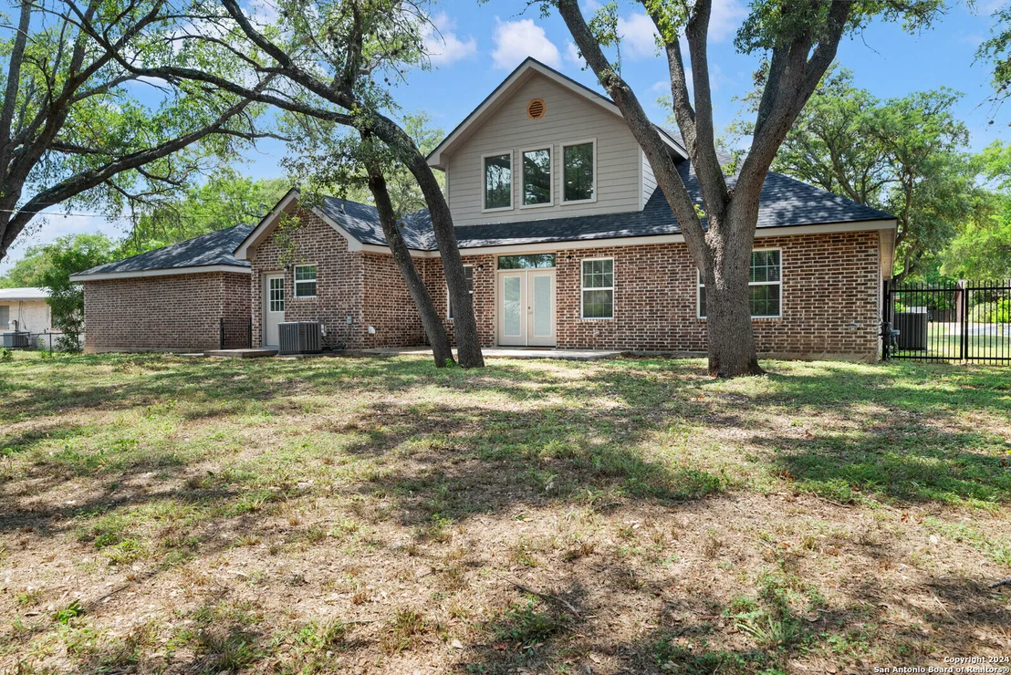 Photo of 210 GLENTOWER DR