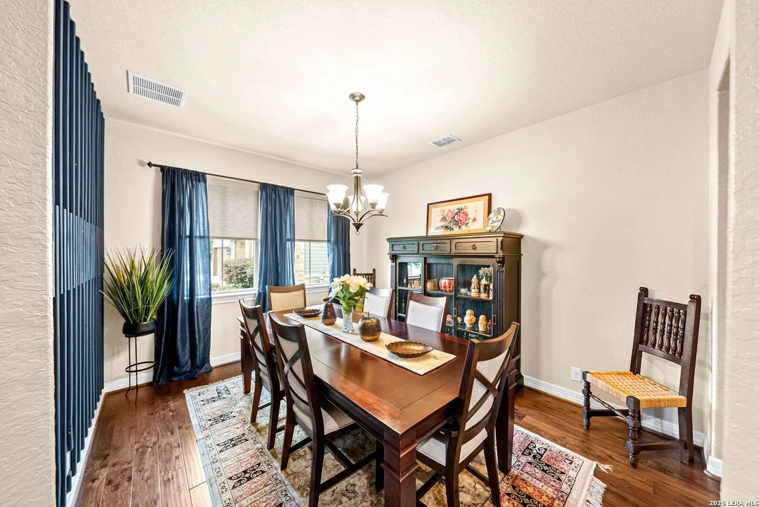 Photo of 11816 Field Bend