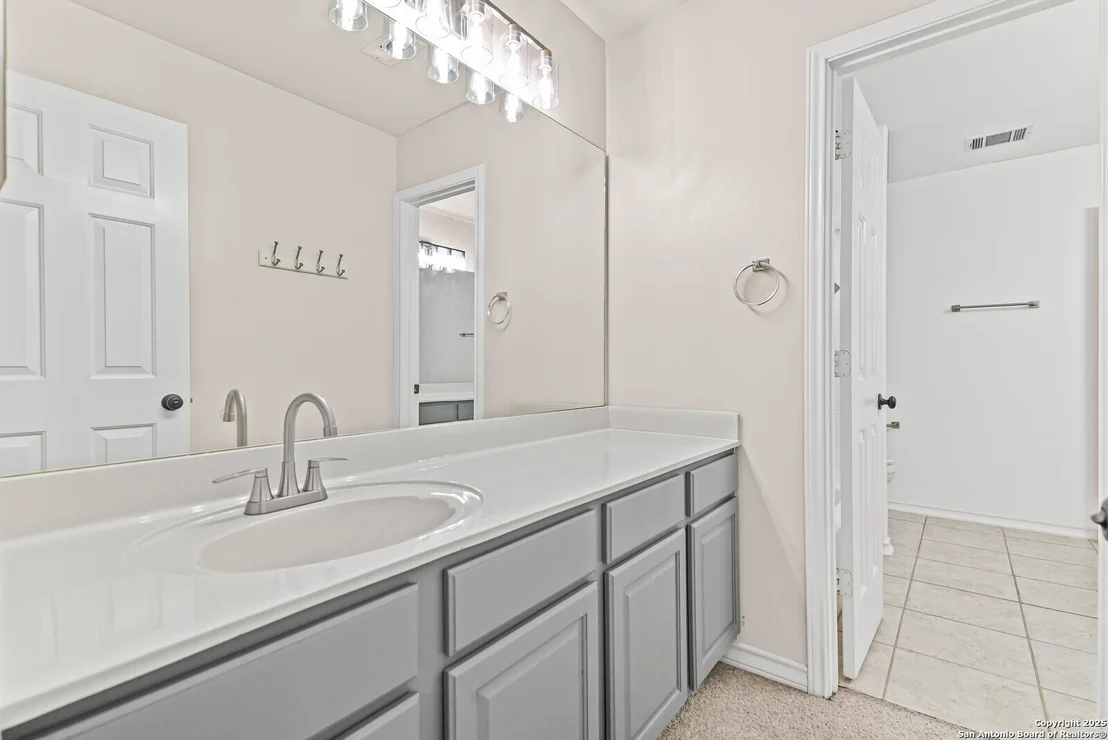 Photo of 1323 Brook Bluff