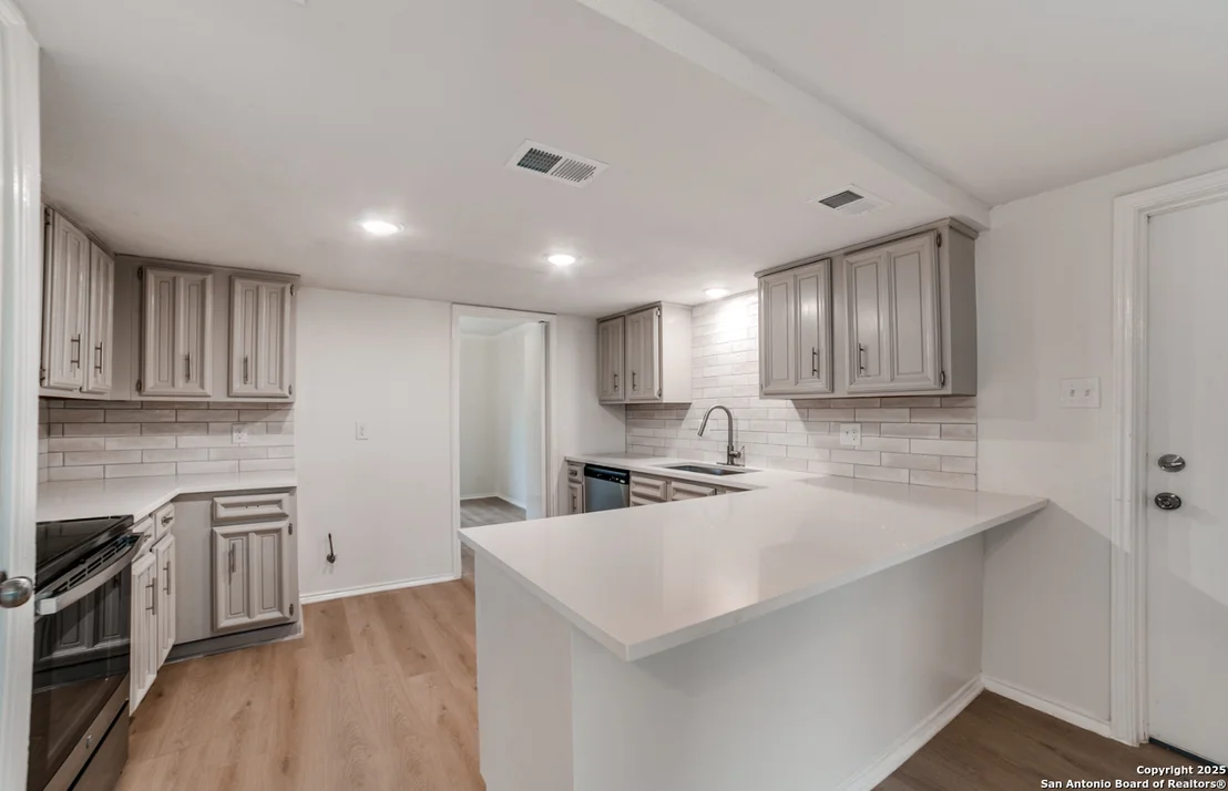 Photo of 3418 Wimbledon Dr.