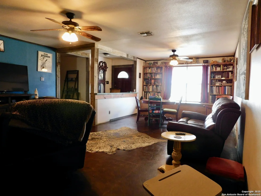 Photo of 462 County Road 763