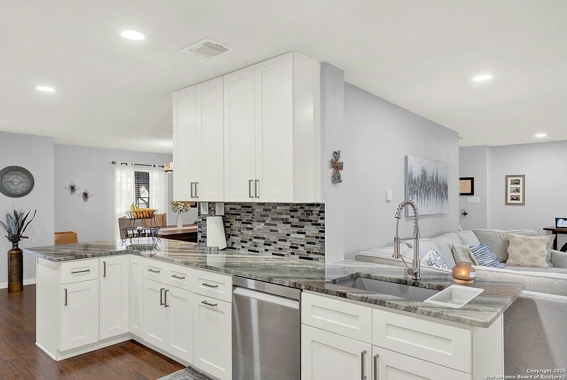 Photo of 121 SPYGLASS