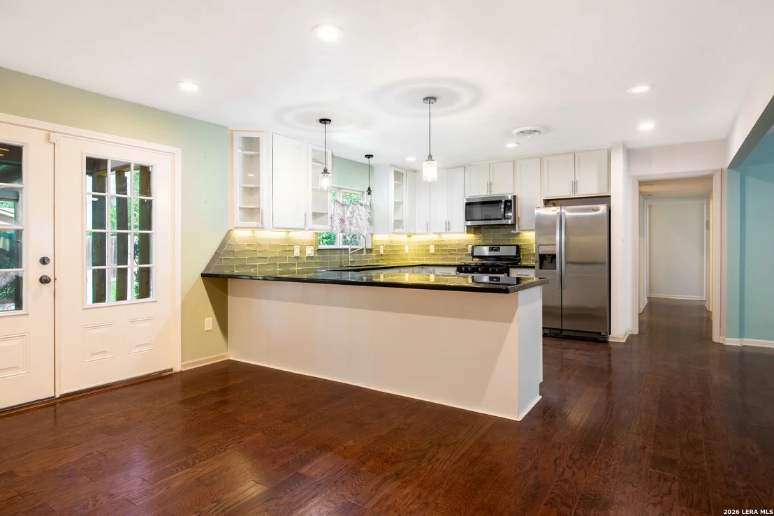Photo of 1422 Mockingbird