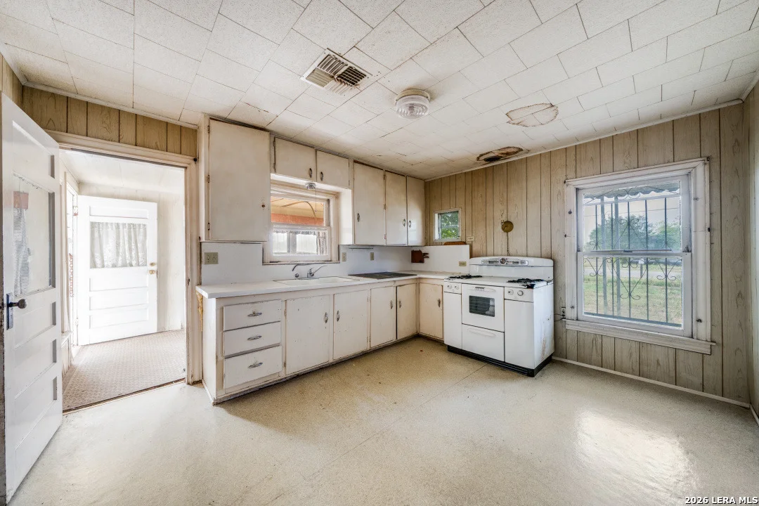 Photo of 513 GILLETTE BLVD