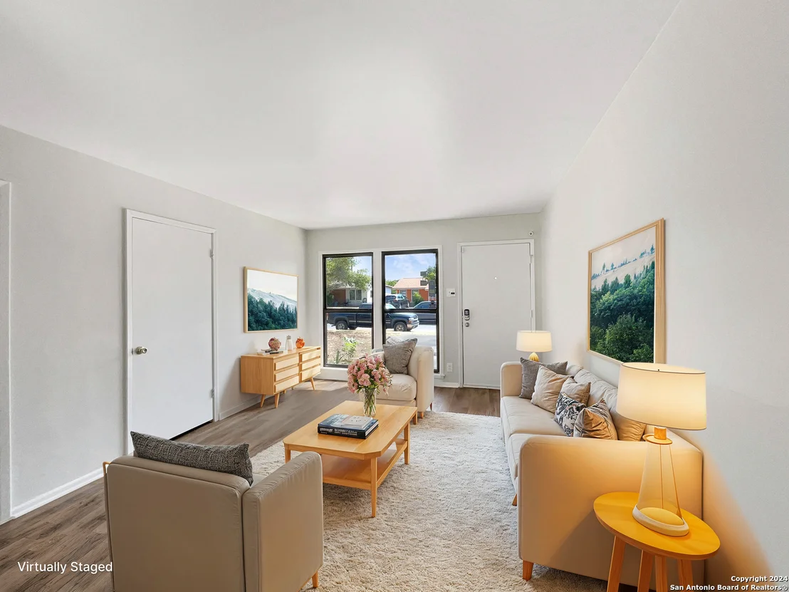 Photo of 743 UTOPIA LN