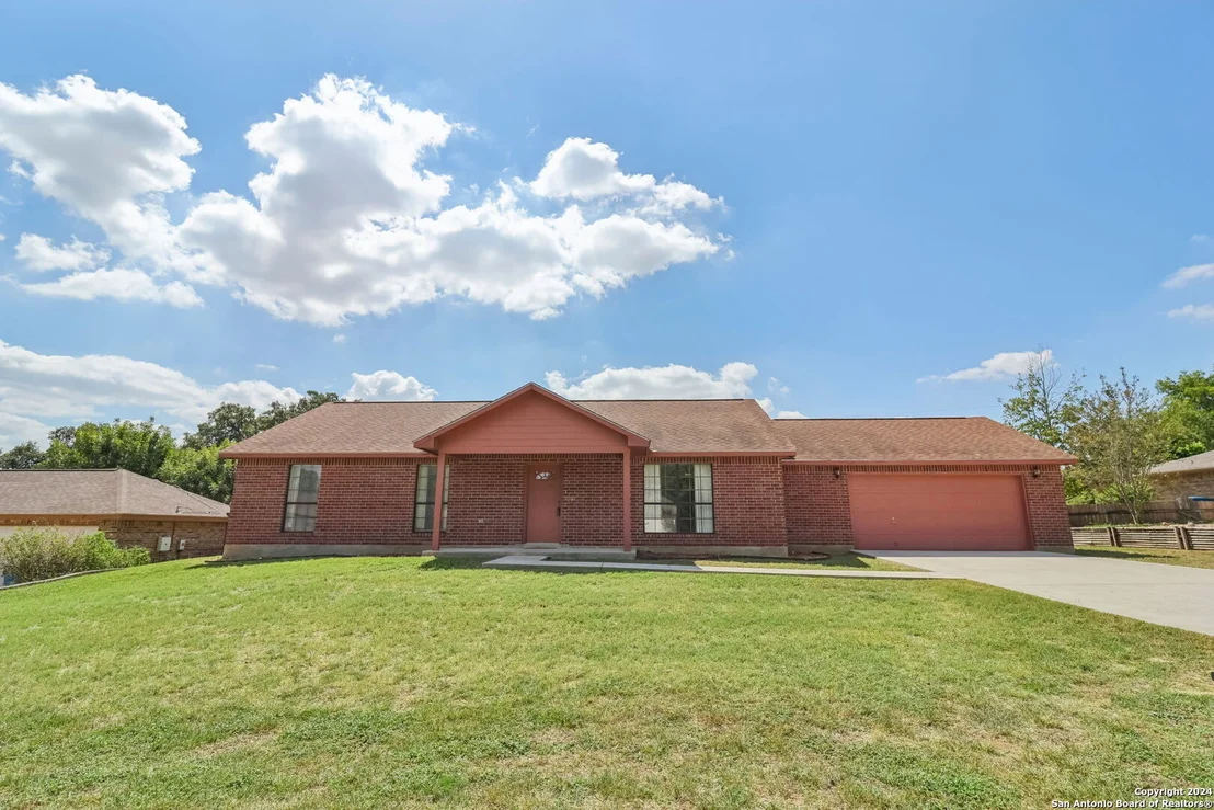 Photo of 307 Crownhill Dr