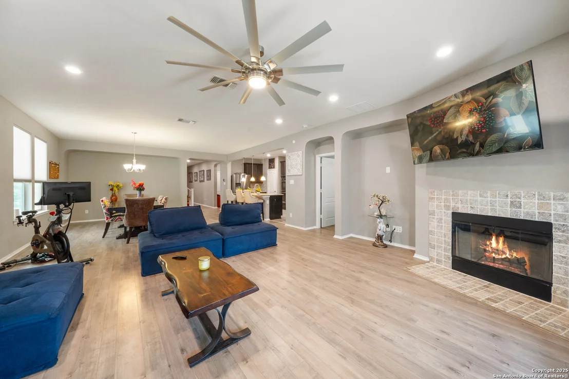 Photo of 4435 Sebastian Oak
