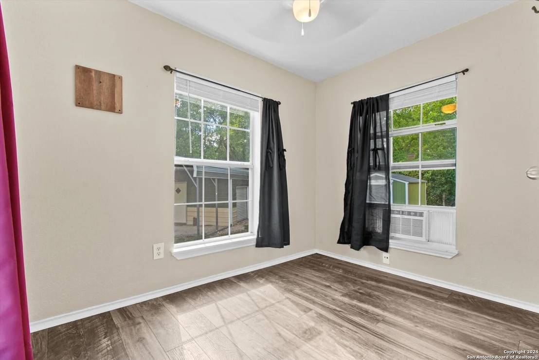 Photo of 115 Old McDade Road