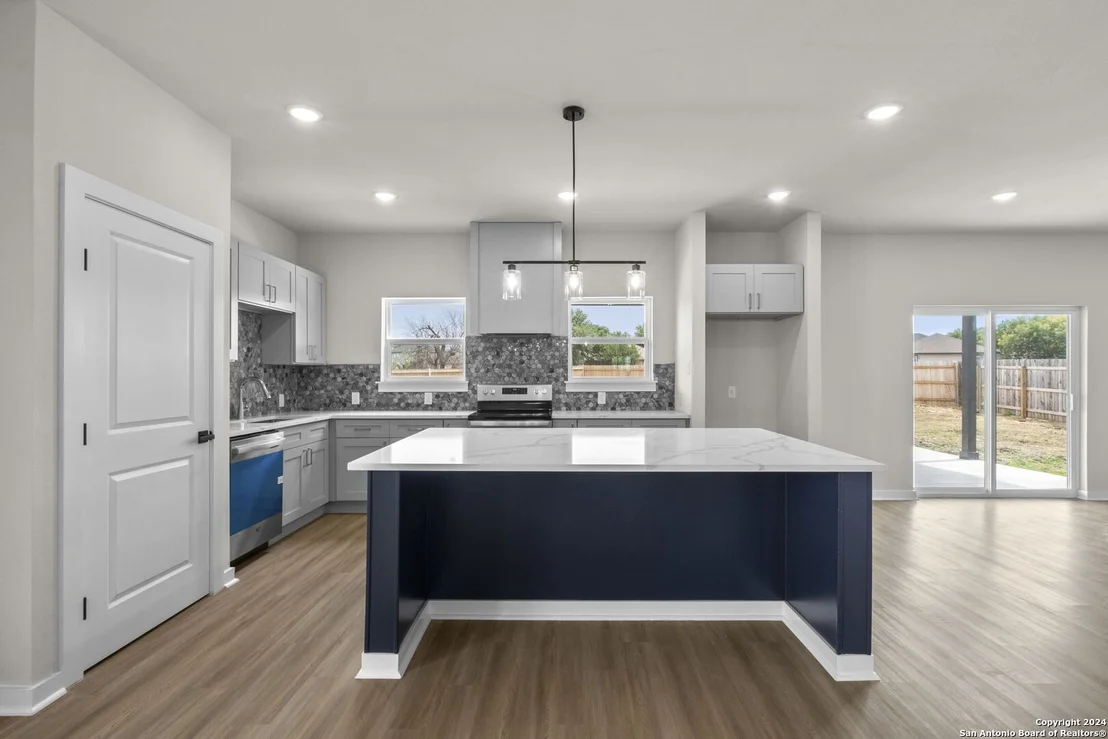 Photo of 8903 TWINCREEK FARM