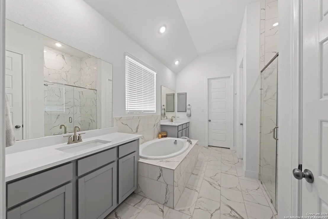 Photo of 143 Arched Oak Loop