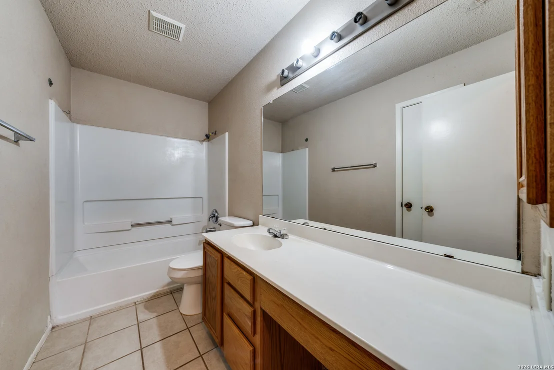 Photo of 6903 BEECH TRAIL DR