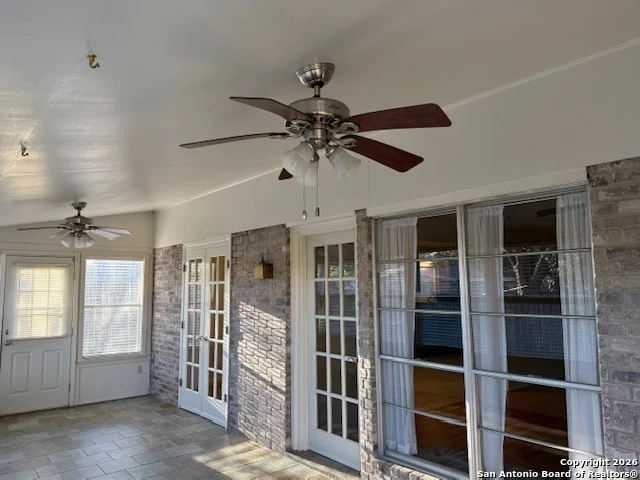 Photo of 1104 Newhall