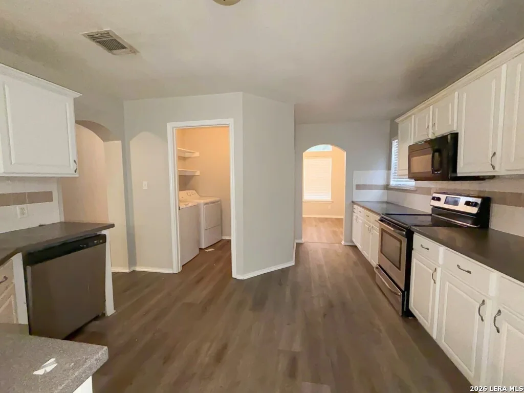 Photo of 8423 Copperbluff