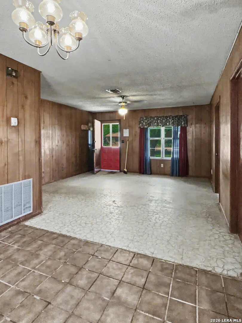 Photo of 517 E Daniel