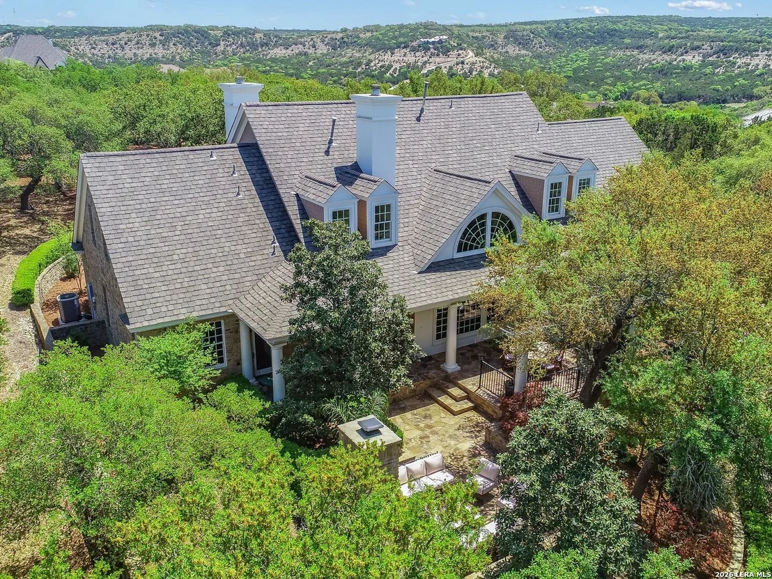 Photo of 914 Moonlight Dr