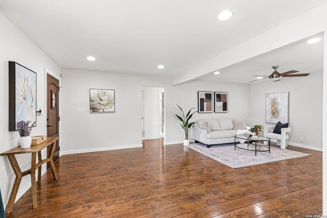 Photo of 3918 OAK TRL