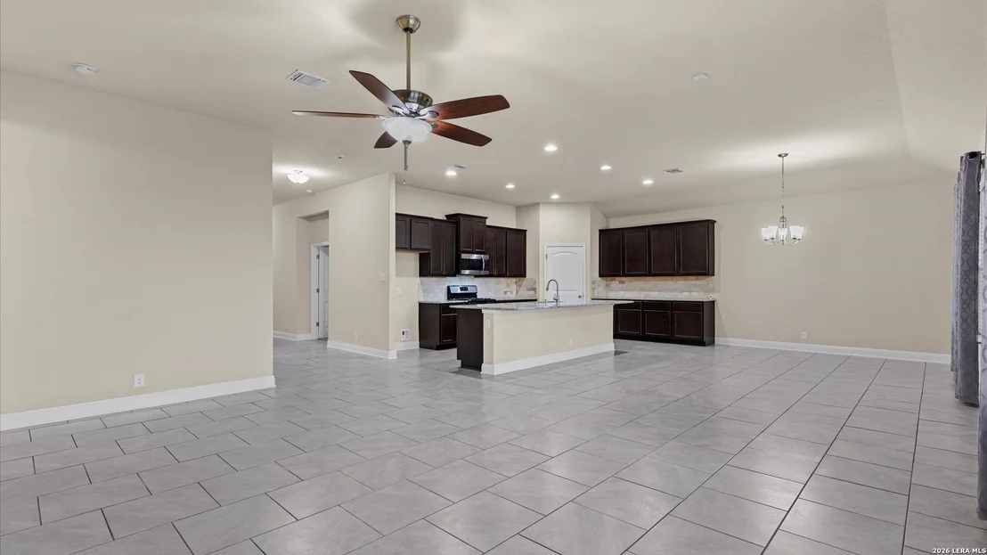 Photo of 137 White Rock