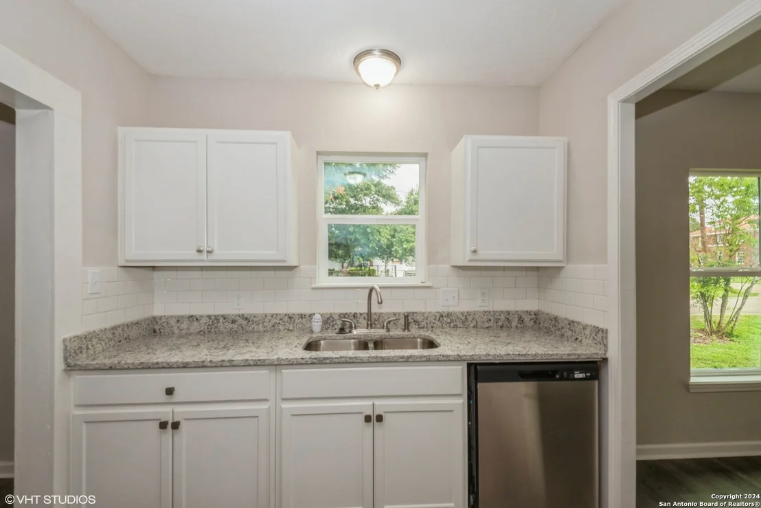 Photo of 100 NW 3RD ST