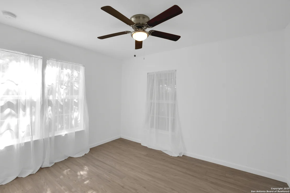 Photo of 1602 SACRAMENTO