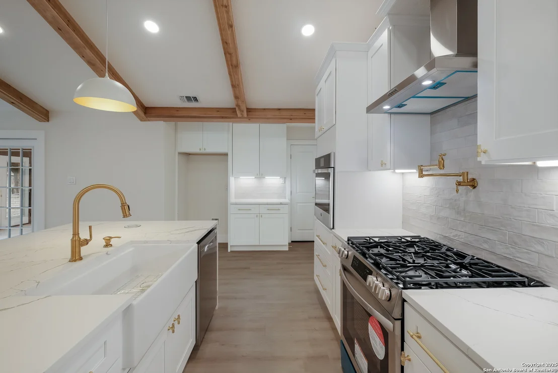 Photo of 6006 Forest Ledge