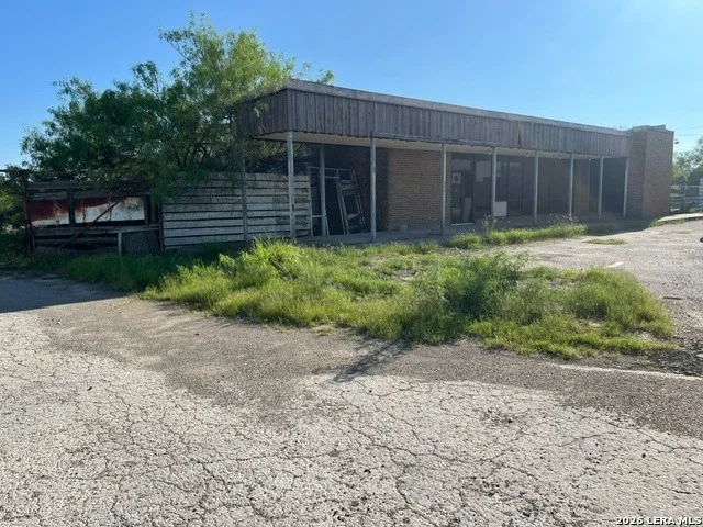 Photo of 2732 E Main St.