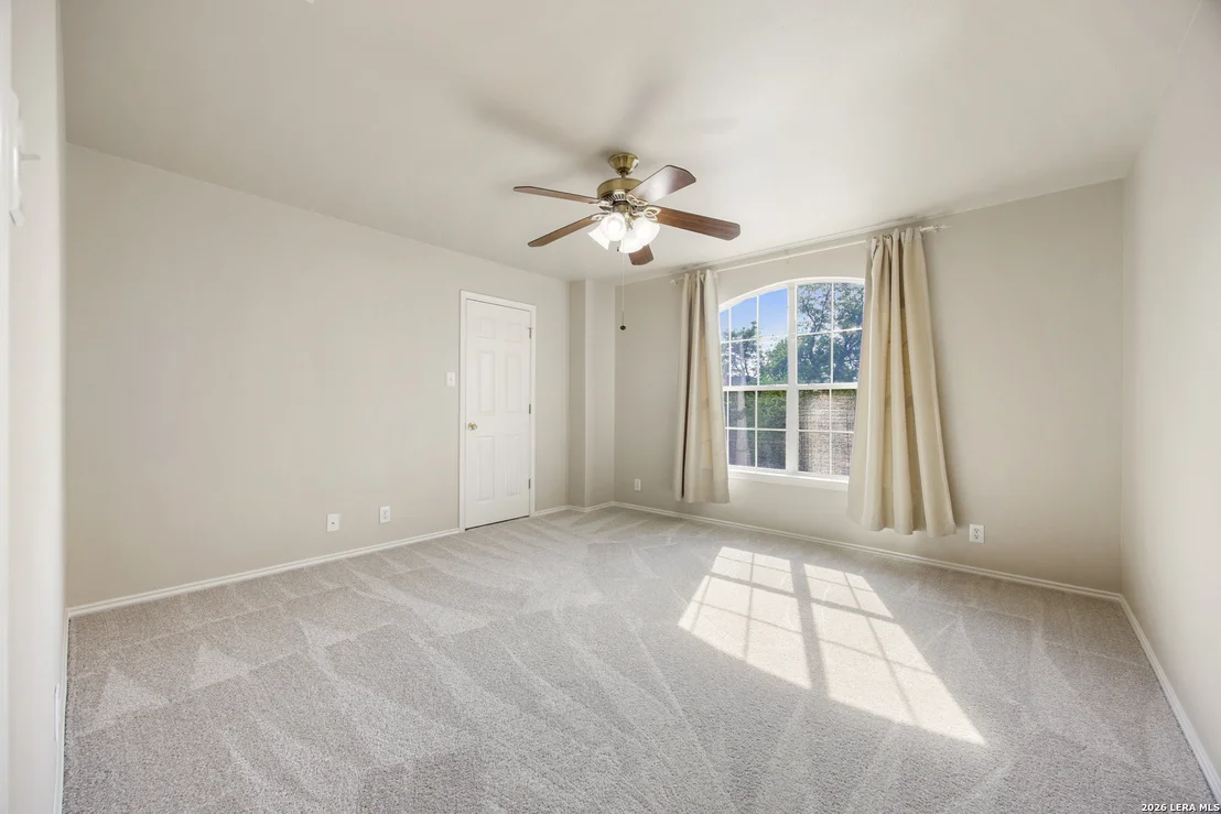 Photo of 17230 Darien Wing