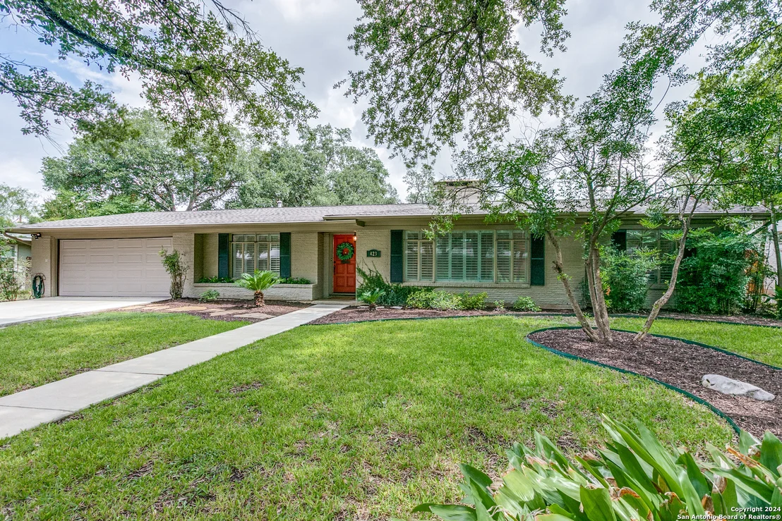 Photo of 423 NORTHRIDGE DR