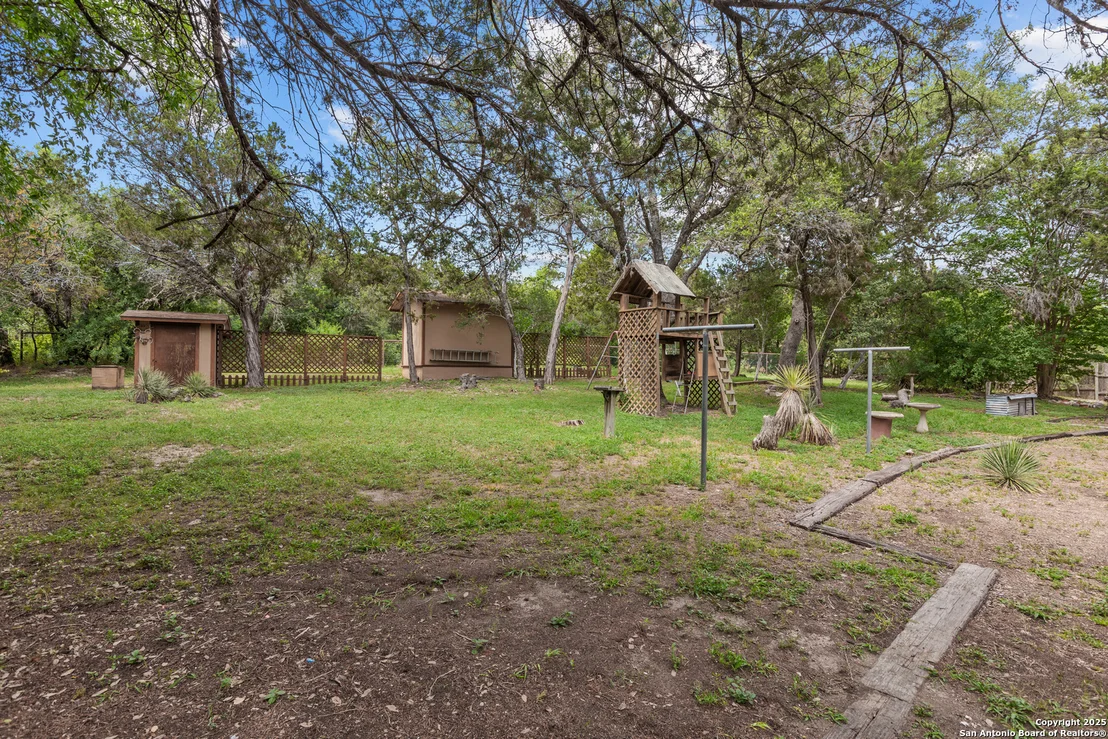 Photo of 11301 BEVERLY HILLS DR