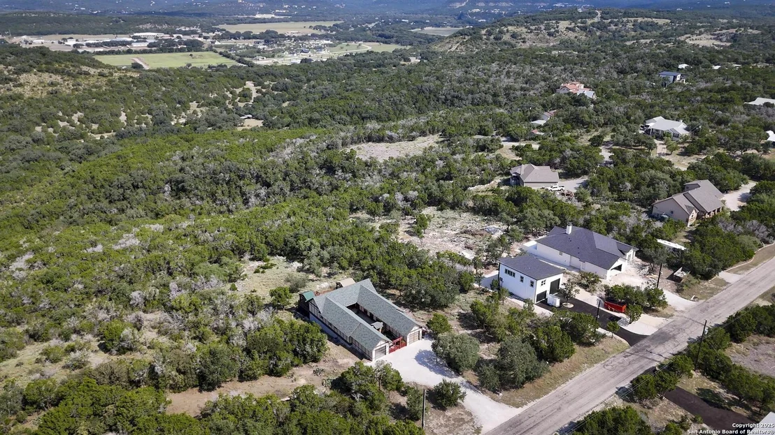 Photo of 2601 Summit Dr