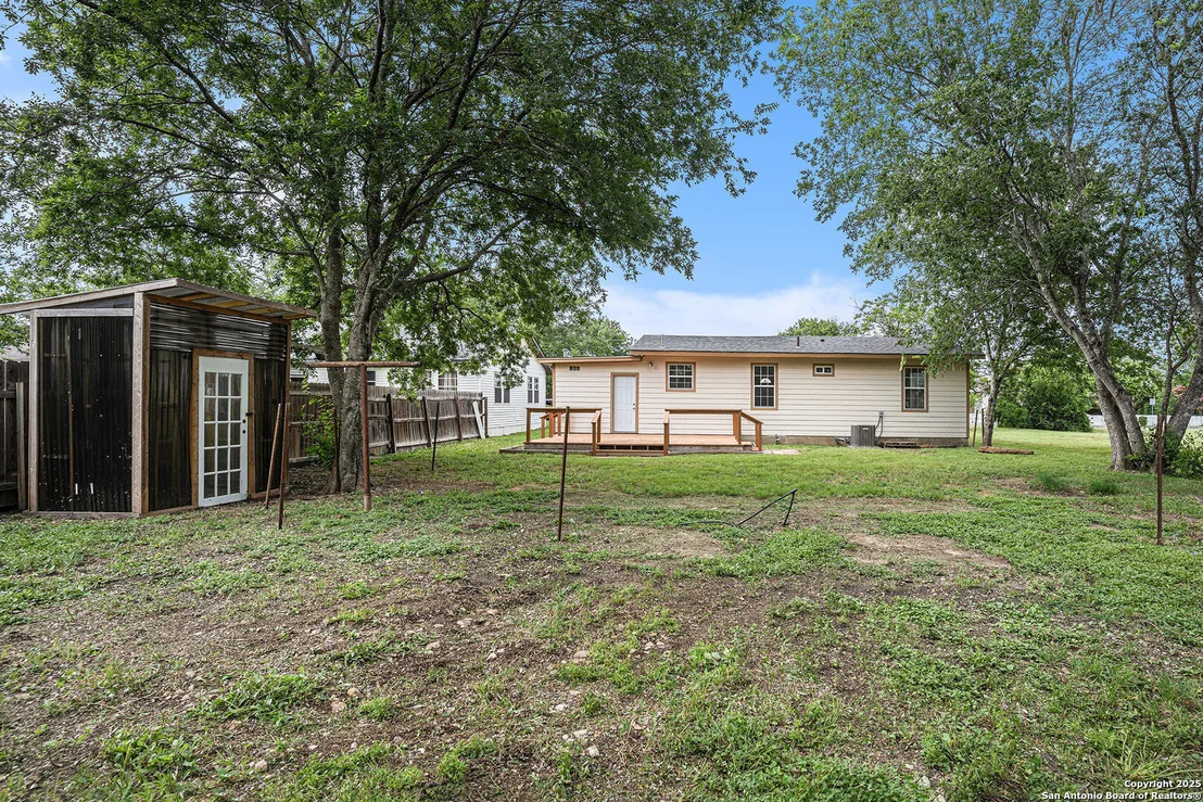 Photo of 305 Kneupper