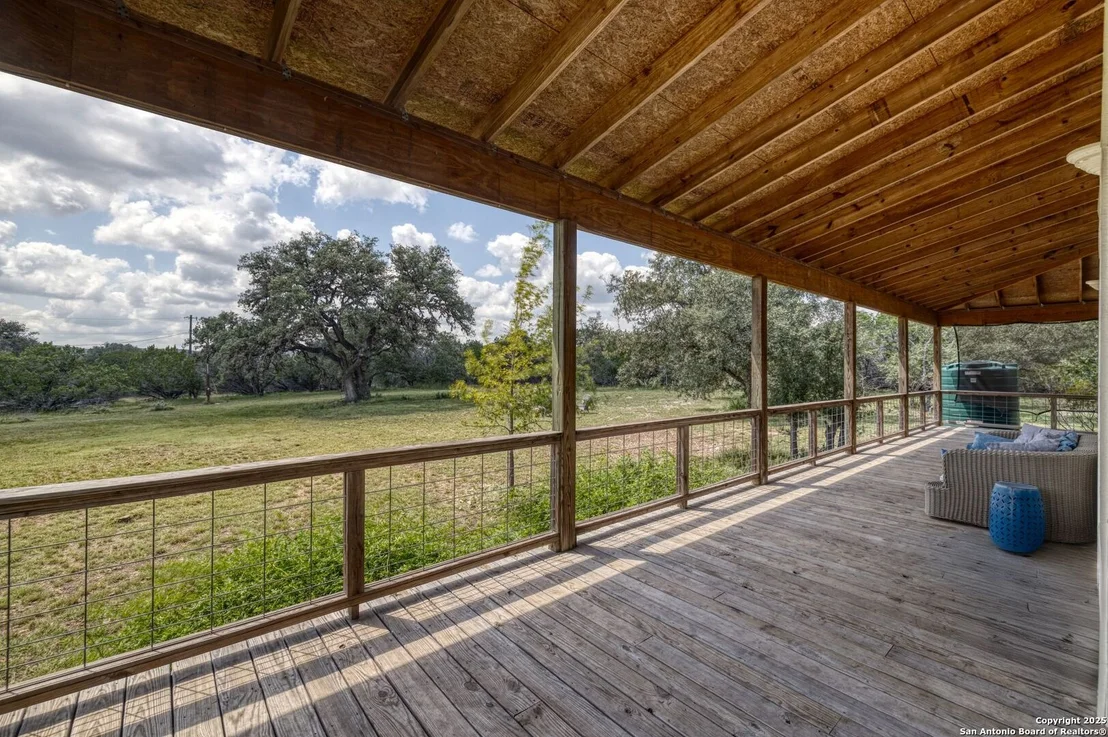 Photo of 565 Loop Rd.