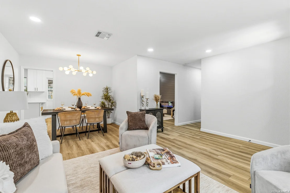 Photo of 6707 FOREST GRV