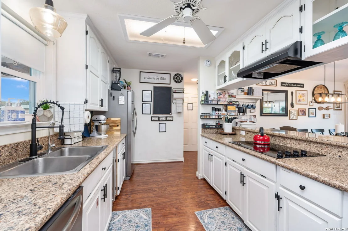 Photo of 34 river oak