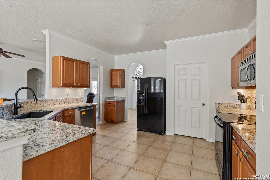Photo of 325 Howard Dr