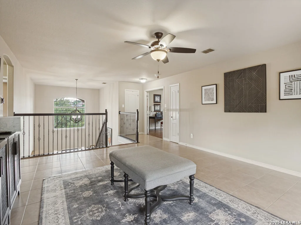 Photo of 21518 PROMONTORY CIR
