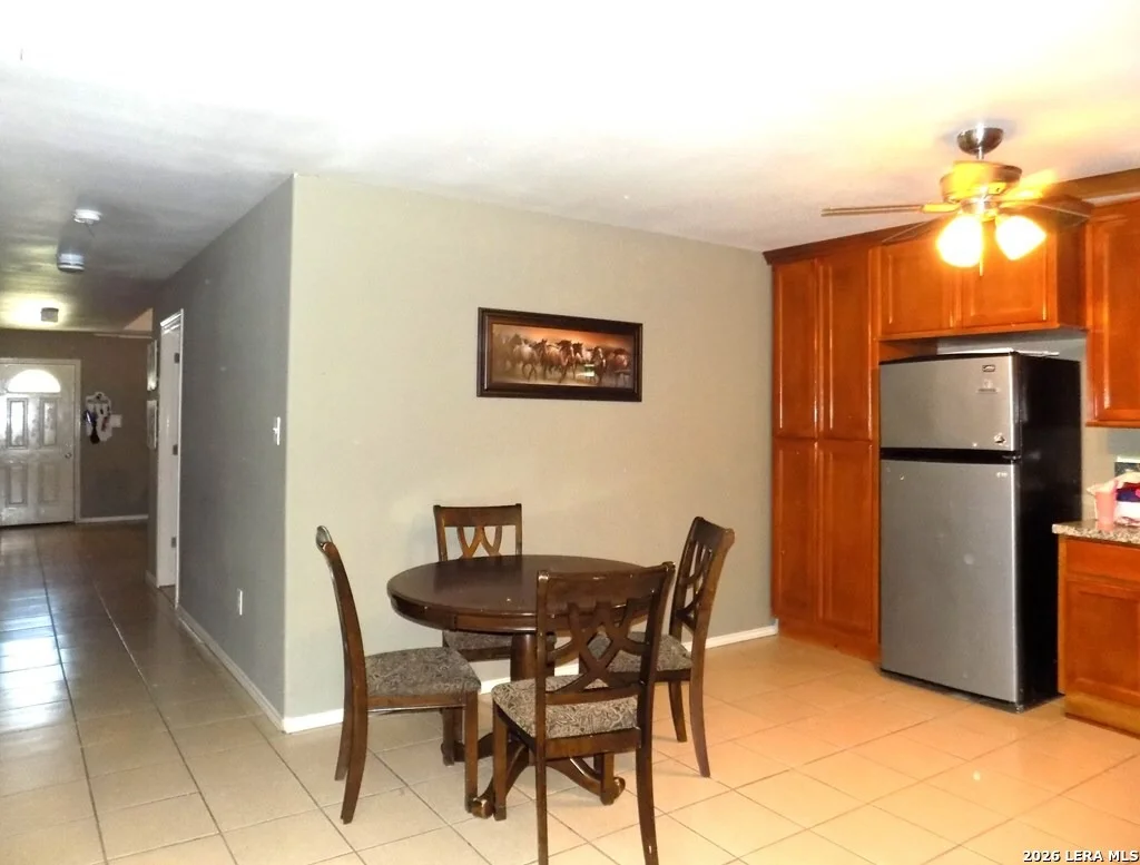Photo of 220 CALLE ESCUELA