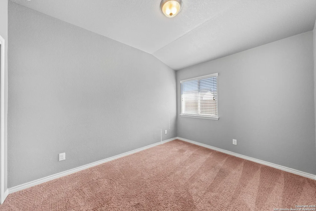 Photo of 2325 Lighthouse