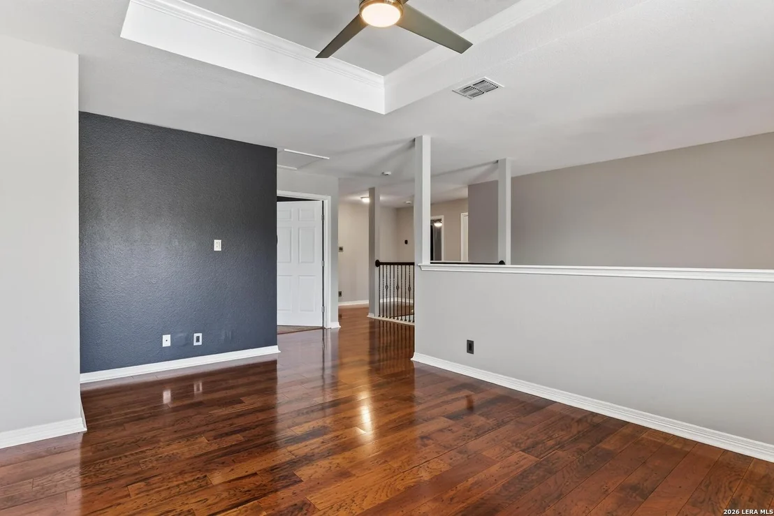 Photo of 8206 VALLEY WL