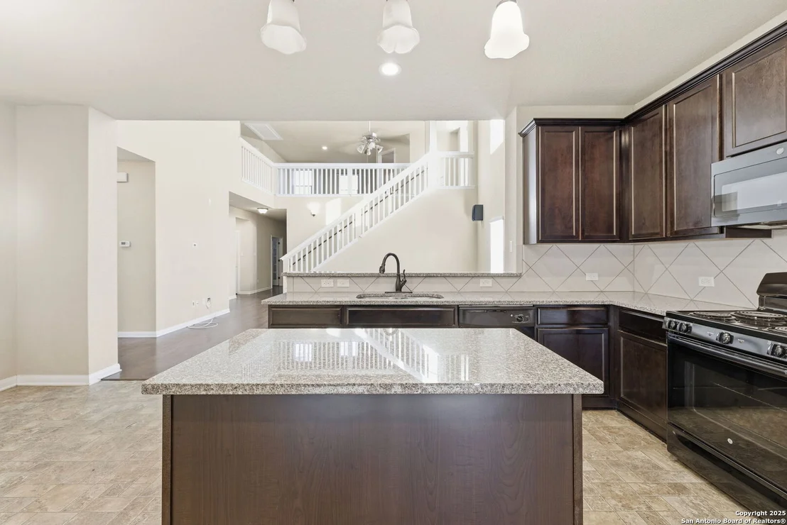 Photo of 2127 Rosillos Peak