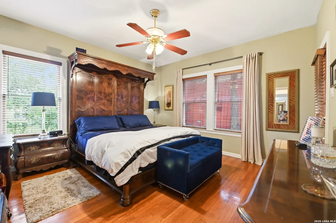 Photo of 237 THORAIN BLVD