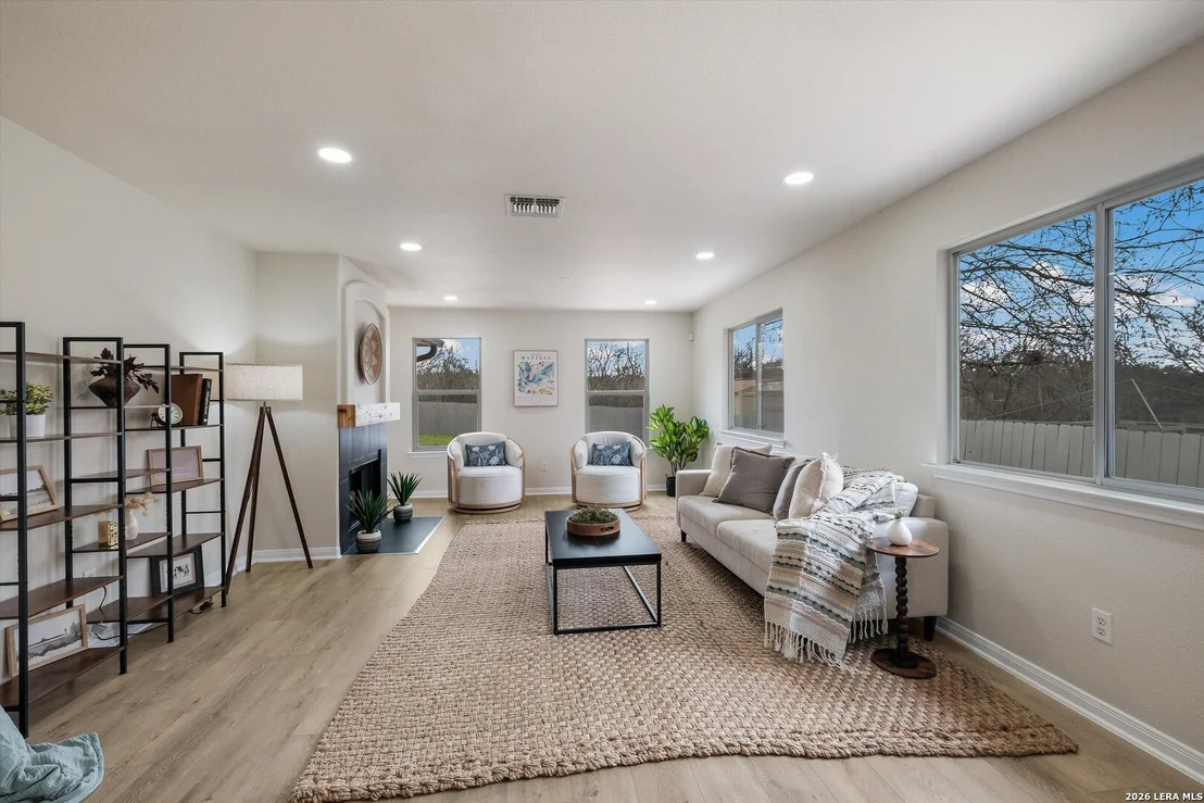 Photo of 5390 Chestnut View